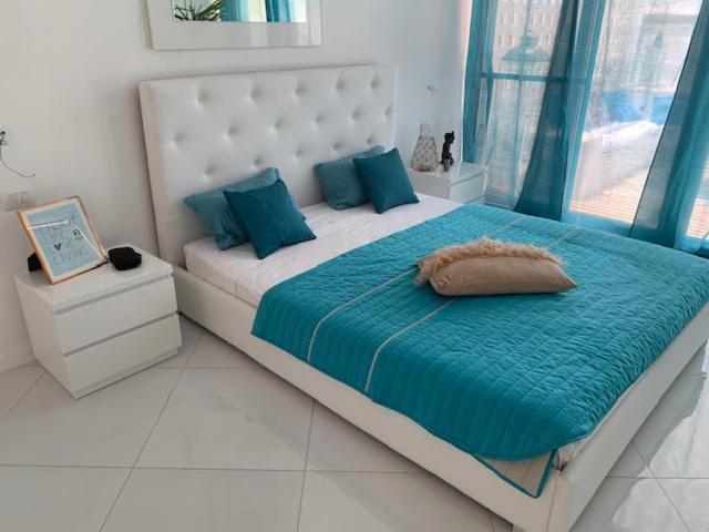 Katlantik Deluxe Villa ซาลเรย์ ภายนอก รูปภาพ