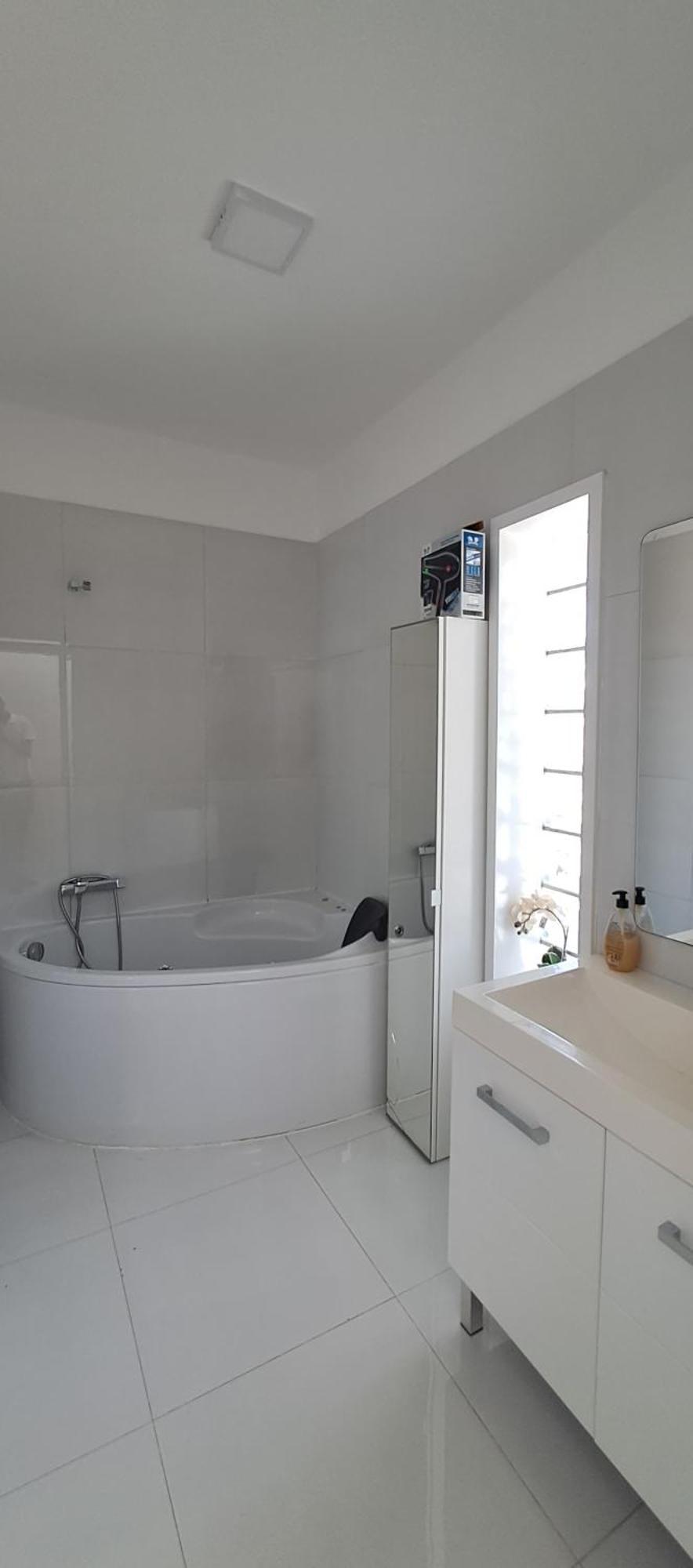 Katlantik Deluxe Villa ซาลเรย์ ภายนอก รูปภาพ